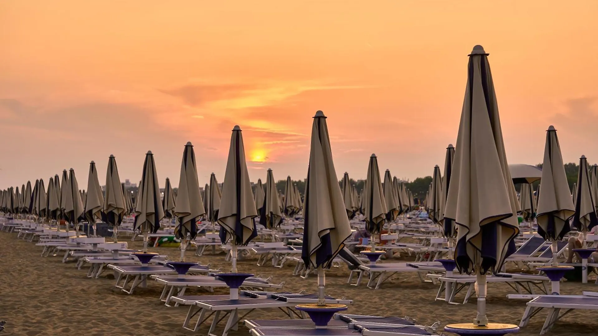 Lovely Flat With Garden In A Residence - Beahost Bibione Italy